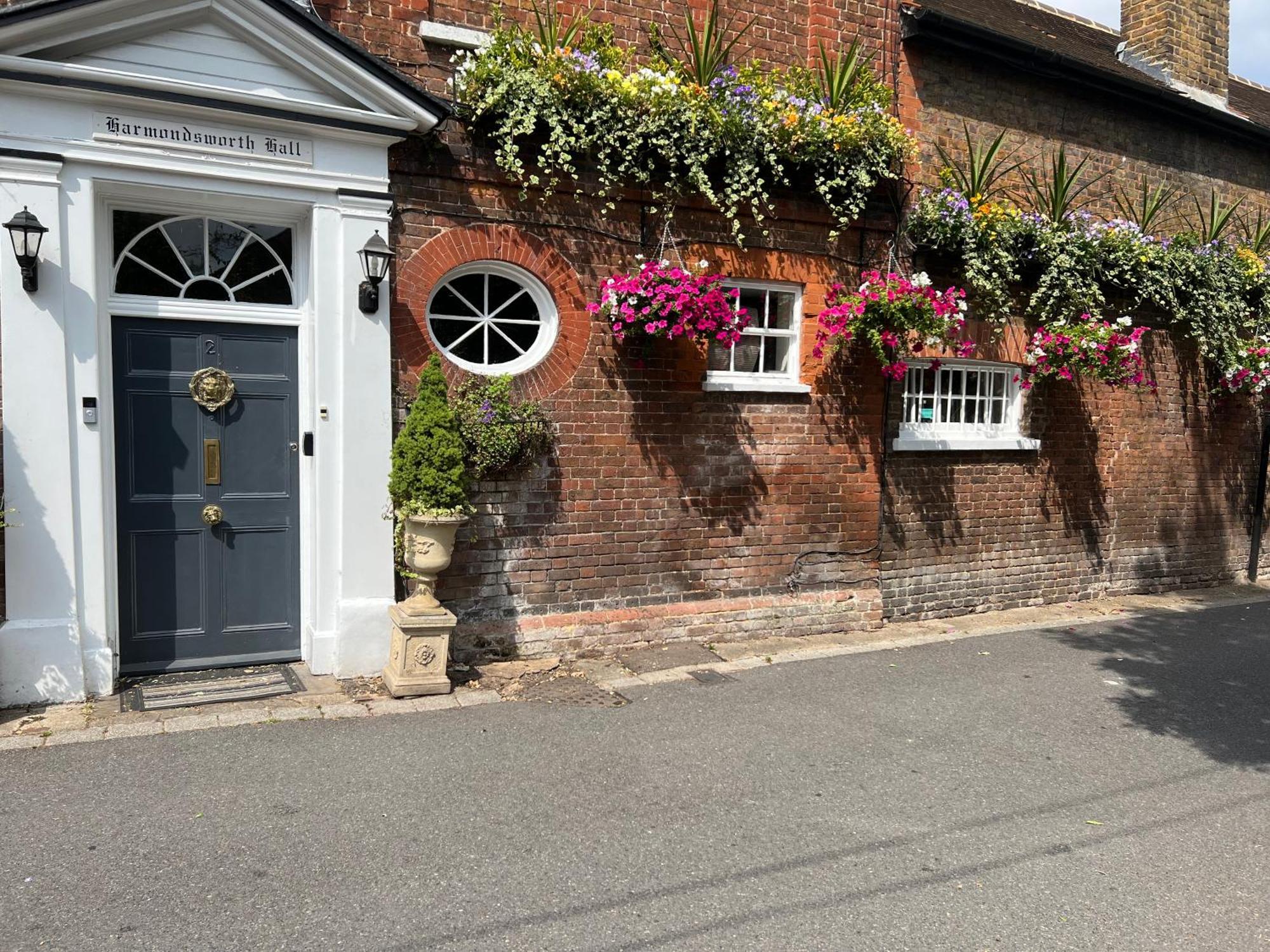 Harmondsworth Hall エクステリア 写真